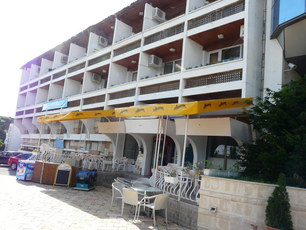 Family Hotel 발치크 외부 사진